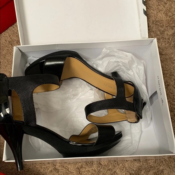 Shoes - Picture 3 of 5